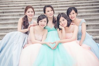 禮服出租 首選最愛 婚紗禮服，各式款式 晚宴禮服、新娘禮服、晚禮服 供挑選。#禮服出租 #婚紗禮服 #晚宴禮服 #新娘禮服 #晚禮服