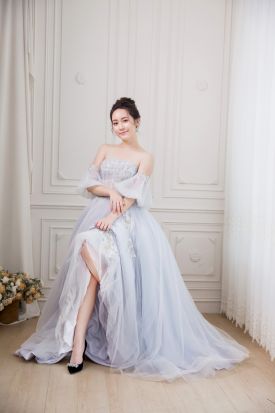 禮服出租 首選最愛 婚紗禮服，各式款式 晚宴禮服、新娘禮服、晚禮服 供挑選。#禮服出租 #婚紗禮服 #晚宴禮服 #新娘禮服 #晚禮服