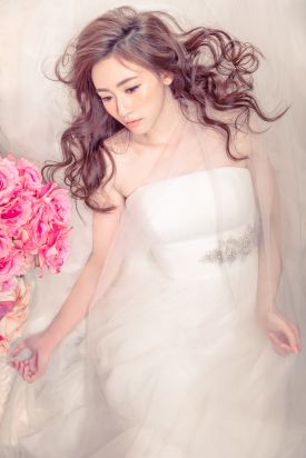 禮服出租 首選最愛 婚紗禮服，各式款式 晚宴禮服、新娘禮服、晚禮服 供挑選。#禮服出租 #婚紗禮服 #晚宴禮服 #新娘禮服 #晚禮服