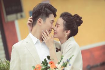 禮服出租 首選最愛 婚紗禮服，各式款式 晚宴禮服、新娘禮服、晚禮服 供挑選。#禮服出租 #婚紗禮服 #晚宴禮服 #新娘禮服 #晚禮服