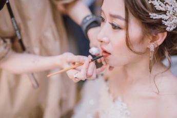 禮服出租 首選最愛 婚紗禮服，各式款式 晚宴禮服、新娘禮服、晚禮服 供挑選。#禮服出租 #婚紗禮服 #晚宴禮服 #新娘禮服 #晚禮服