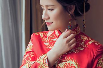 禮服出租 首選最愛 婚紗禮服，各式款式 晚宴禮服、新娘禮服、晚禮服 供挑選。#禮服出租 #婚紗禮服 #晚宴禮服 #新娘禮服 #晚禮服
