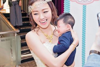 禮服出租 首選最愛 婚紗禮服，各式款式 晚宴禮服、新娘禮服、晚禮服 供挑選。#禮服出租 #婚紗禮服 #晚宴禮服 #新娘禮服 #晚禮服