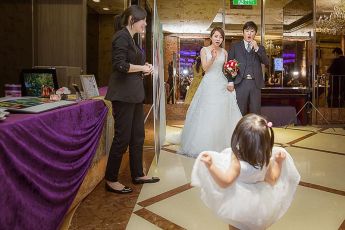 禮服出租 首選最愛 婚紗禮服，各式款式 晚宴禮服、新娘禮服、晚禮服 供挑選。#禮服出租 #婚紗禮服 #晚宴禮服 #新娘禮服 #晚禮服