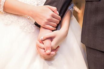 禮服出租 首選最愛 婚紗禮服，各式款式 晚宴禮服、新娘禮服、晚禮服 供挑選。#禮服出租 #婚紗禮服 #晚宴禮服 #新娘禮服 #晚禮服